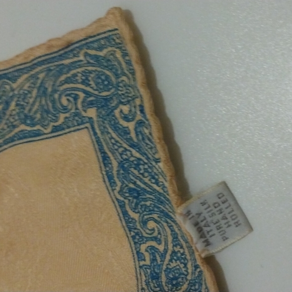 Italy Pure Silk Pocket Square - Picture 2 of 3